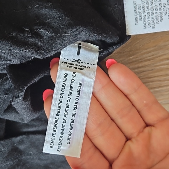 NWT Victor Alfaro Black Sequin Tank Top - Picture 7 of 7